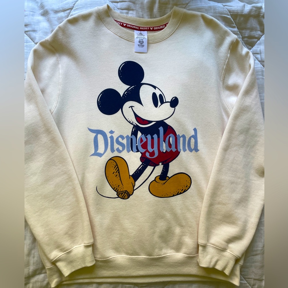 disneyland mickeymouse crewneck